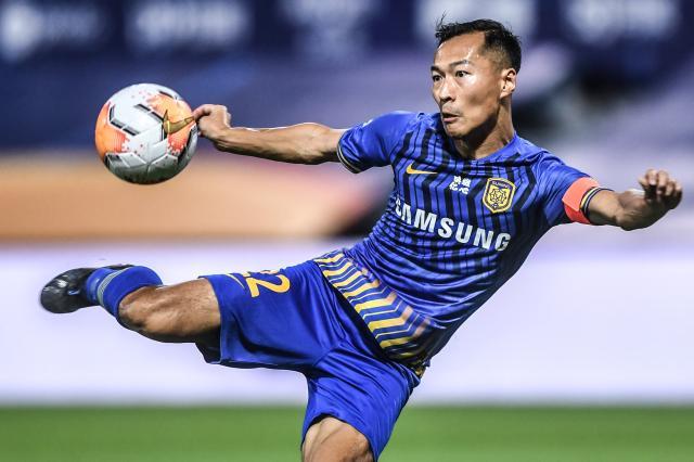 体育直播-沪媒:阿德里安加盟无悬念 中场升级解崔康熙心病