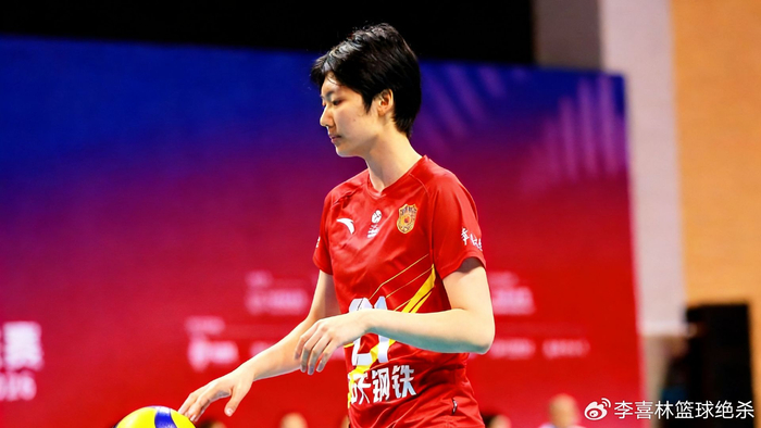 体育直播-局均拦网第一！中国女排16岁1米90新星崛起：力压5大国手封王|副攻|女排联赛|郭中楠|万梓玥|陈厚羽_新浪体育_新浪新闻